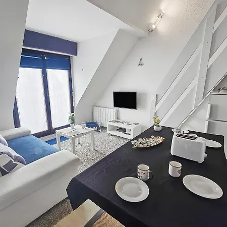 Duplex Vue Mer, Balcon, Parking Prive Apartment Cabourg